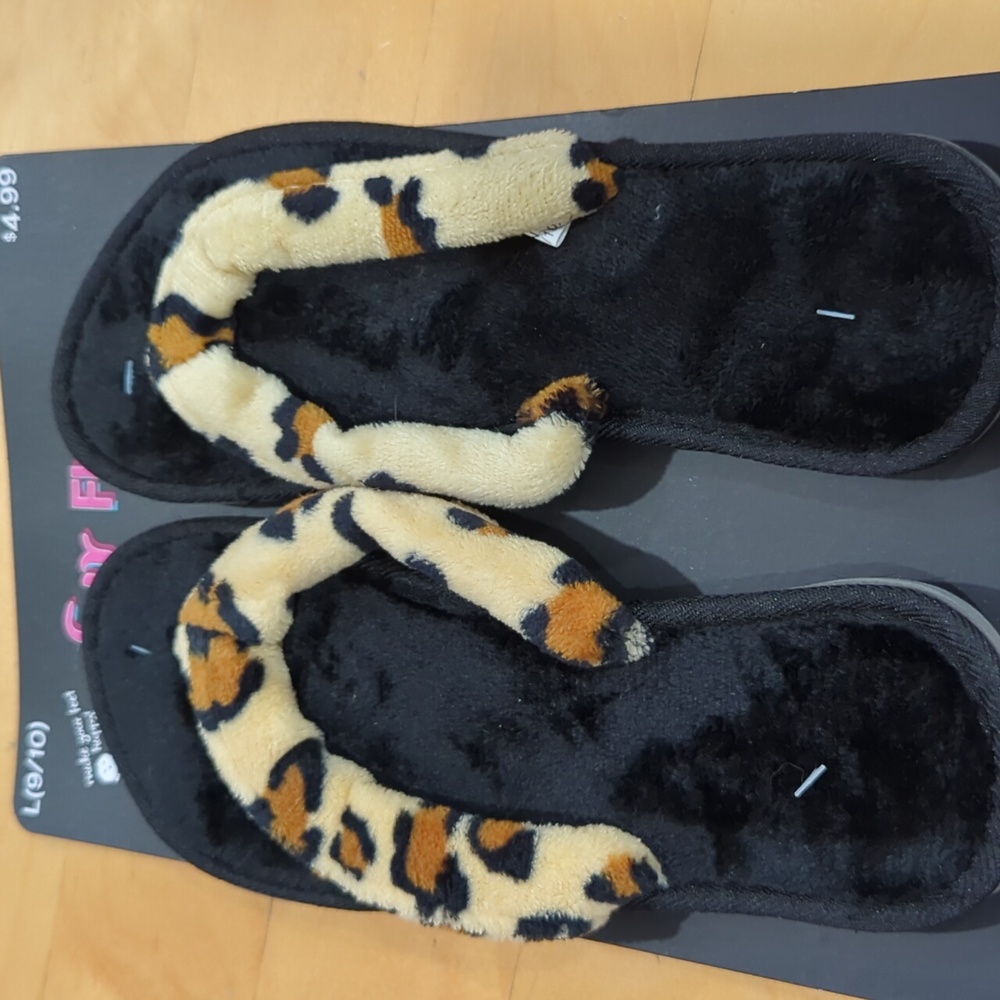 Slippers - Picture 2 of 2
